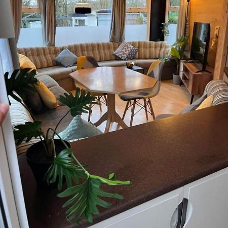 Bungalow Willerby Maasmechelen Exterior photo